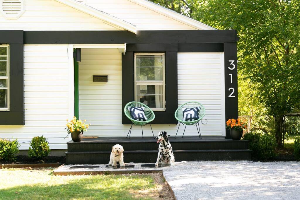 The Willa On 7Th, Located In Downtown Bentonville! Exteriör bild