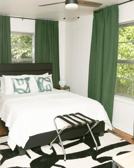 The Willa On 7Th, Located In Downtown Bentonville! Exteriör bild